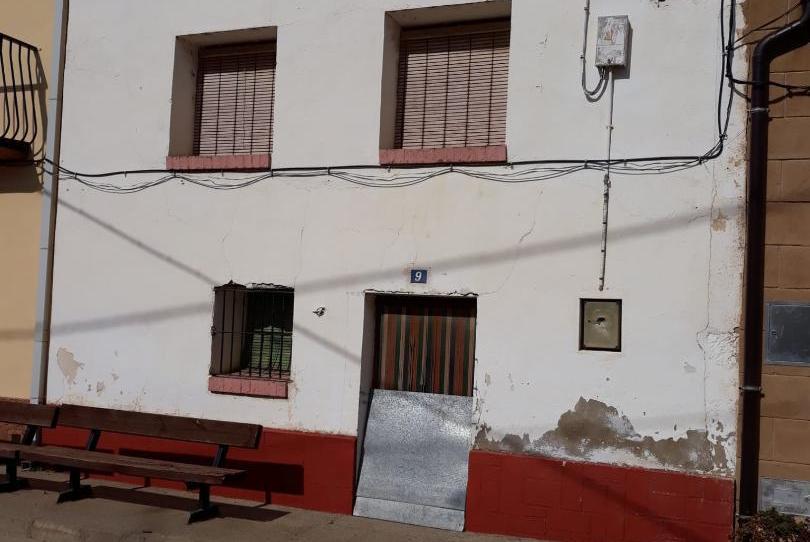 Casa adosada en venda a Calle Balsa, 9, Capdesaso, Huesca - imatge 1 Foto 1 de Casa adosada en venda a Calle Balsa, 9, Capdesaso, Huesca