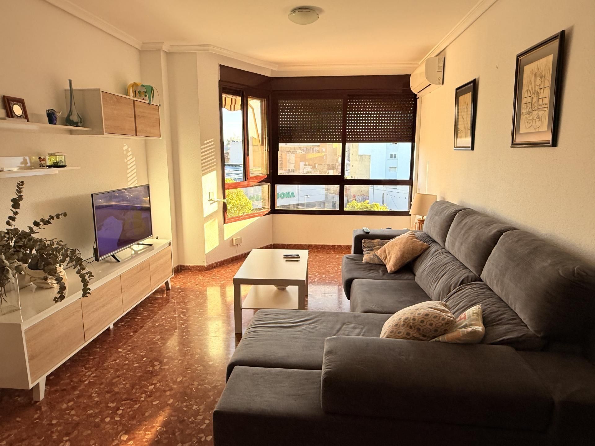 Living room of Flat to rent in Burjassot