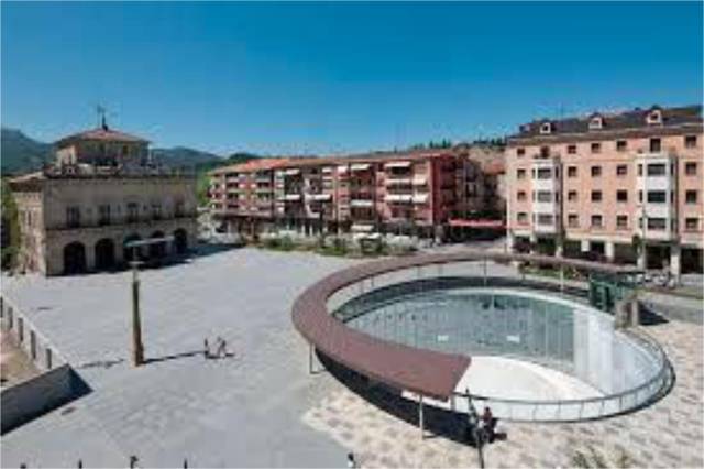 Garaje en Alquiler en Centro - Mendibil - Santiago