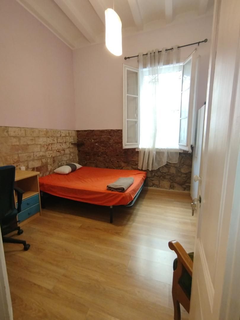 Habitación de Piso para compartir en  Barcelona Capital con Calefacción, Parquet y Terraza