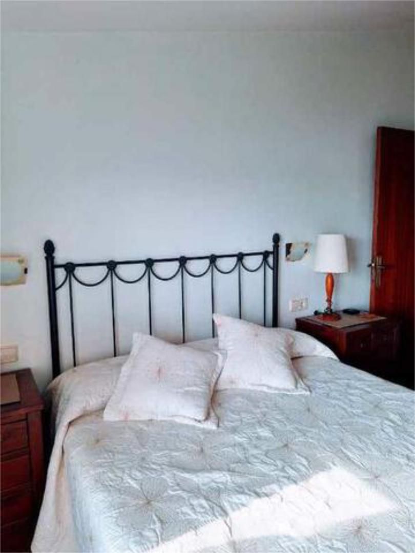 Single-family semi-detached for sale in A Pobra do Caramiñal Bedroom of Single-family semi-detached for sale in A Pobra do Caramiñal with Private garden, Terrace and Storage room