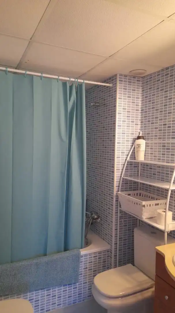 Flat for sale in Carrer del Raval, 9, Nord Bathroom of Flat for sale in Sant Carles de la Ràpita with Air Conditioner, Heating and Private garden