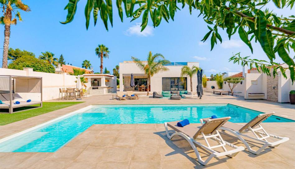 Casa o chalet en venta en Calle Félix Rodríguez de la Fuente, 82, San Fulgencio, Alicante - imagen 1 Foto 1 de Casa o chalet en venta en Calle Félix Rodríguez de la Fuente, 82, San Fulgencio, Alicante