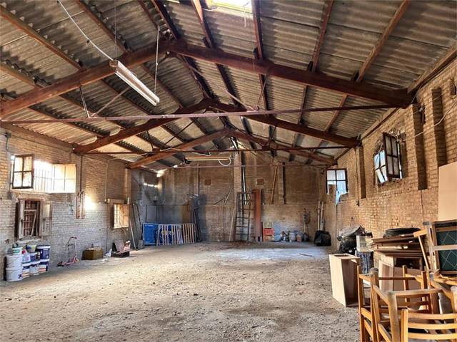 Casa adosada en Venta en Carrer de la Verbena, 3 en Barrio de Benicalap