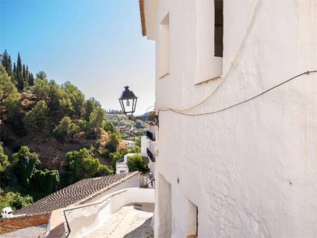 Piso en Venta en Calle Castillo, 47 en Tolox