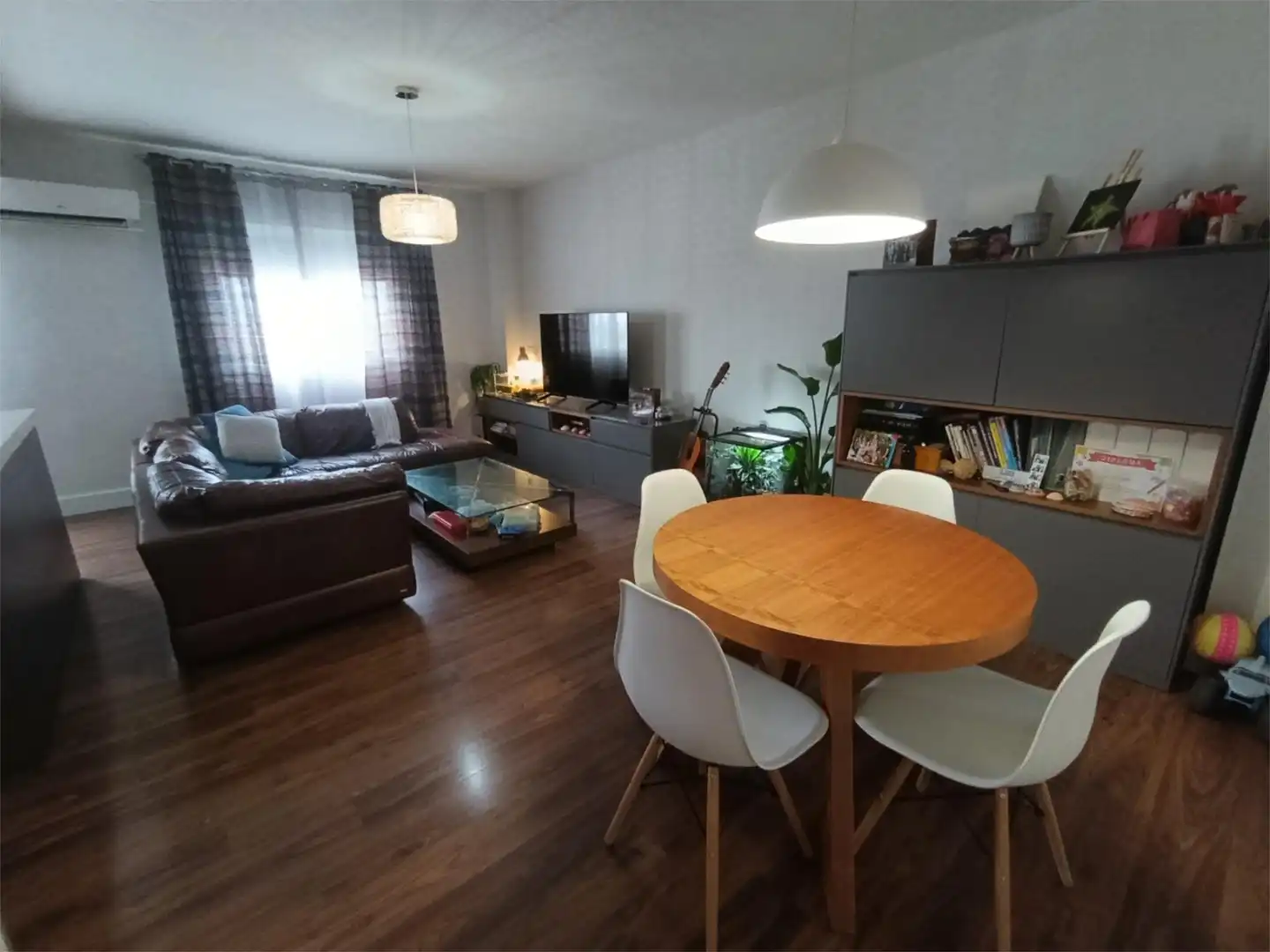 Flat for sale in Pio Baroja, 4, Arco Norte - Avda. España Living room of Flat for sale in Dos Hermanas with Air Conditioner and Balcony