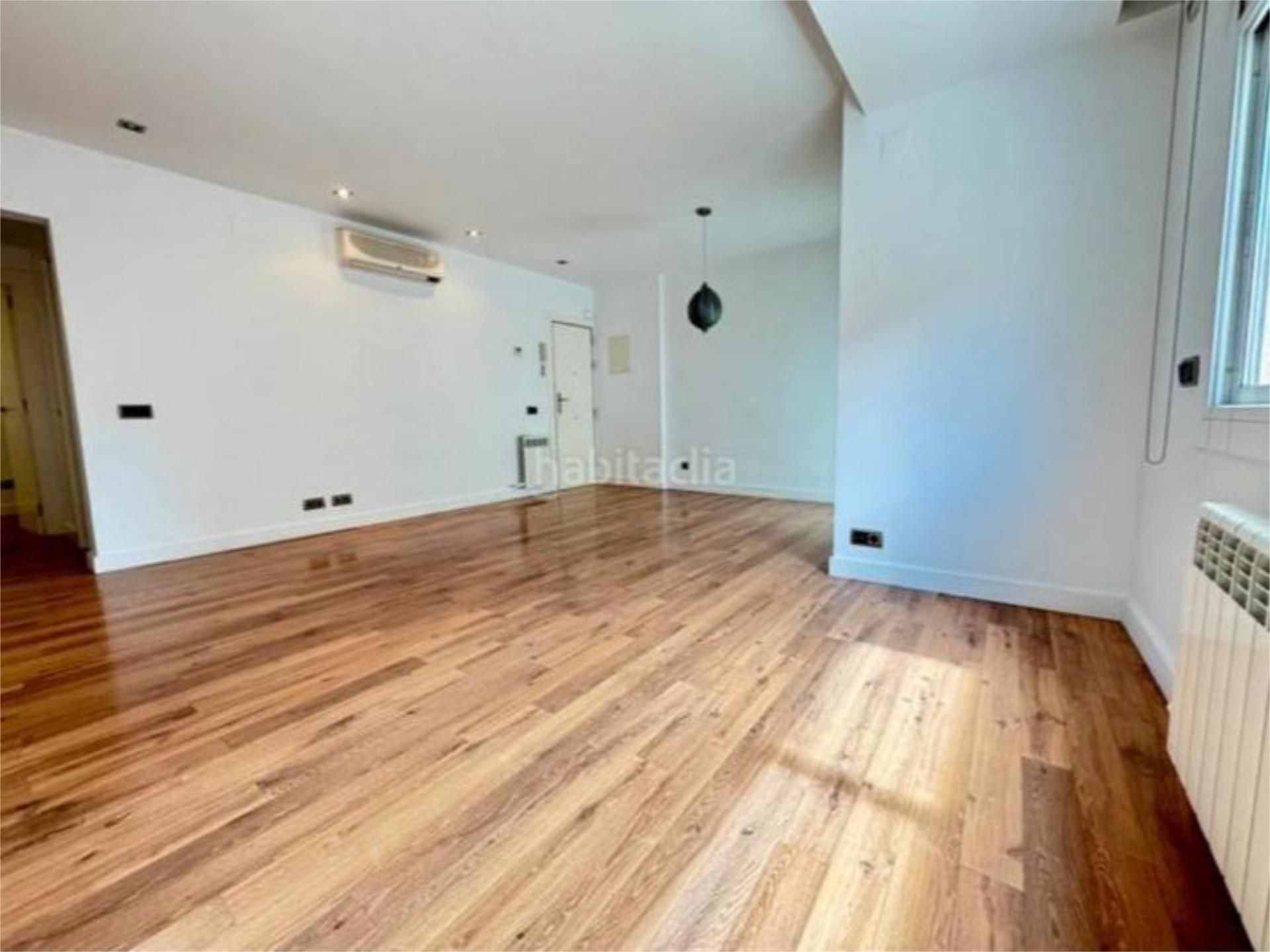 Pis de lloguer a Carrer Rosselló, 40, Marianao Vista exterior de Pis de lloguer en Sant Boi de Llobregat