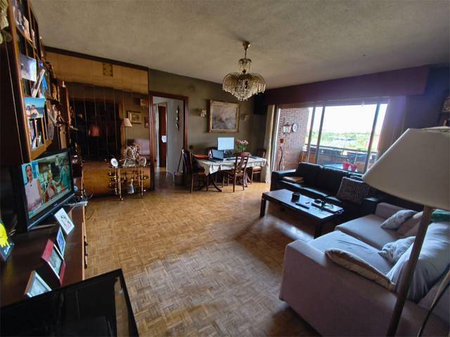 Piso en Venta en Calle de Ramón Areces, 14 en Media Legua