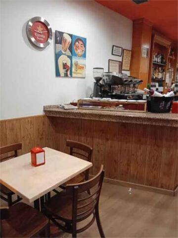 Local comercial en Alquiler en La Granja