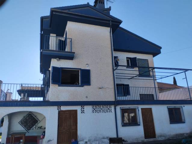 Casa-chalet en Venta en Calle Simon Bolivar, 3 en Santa Fe
