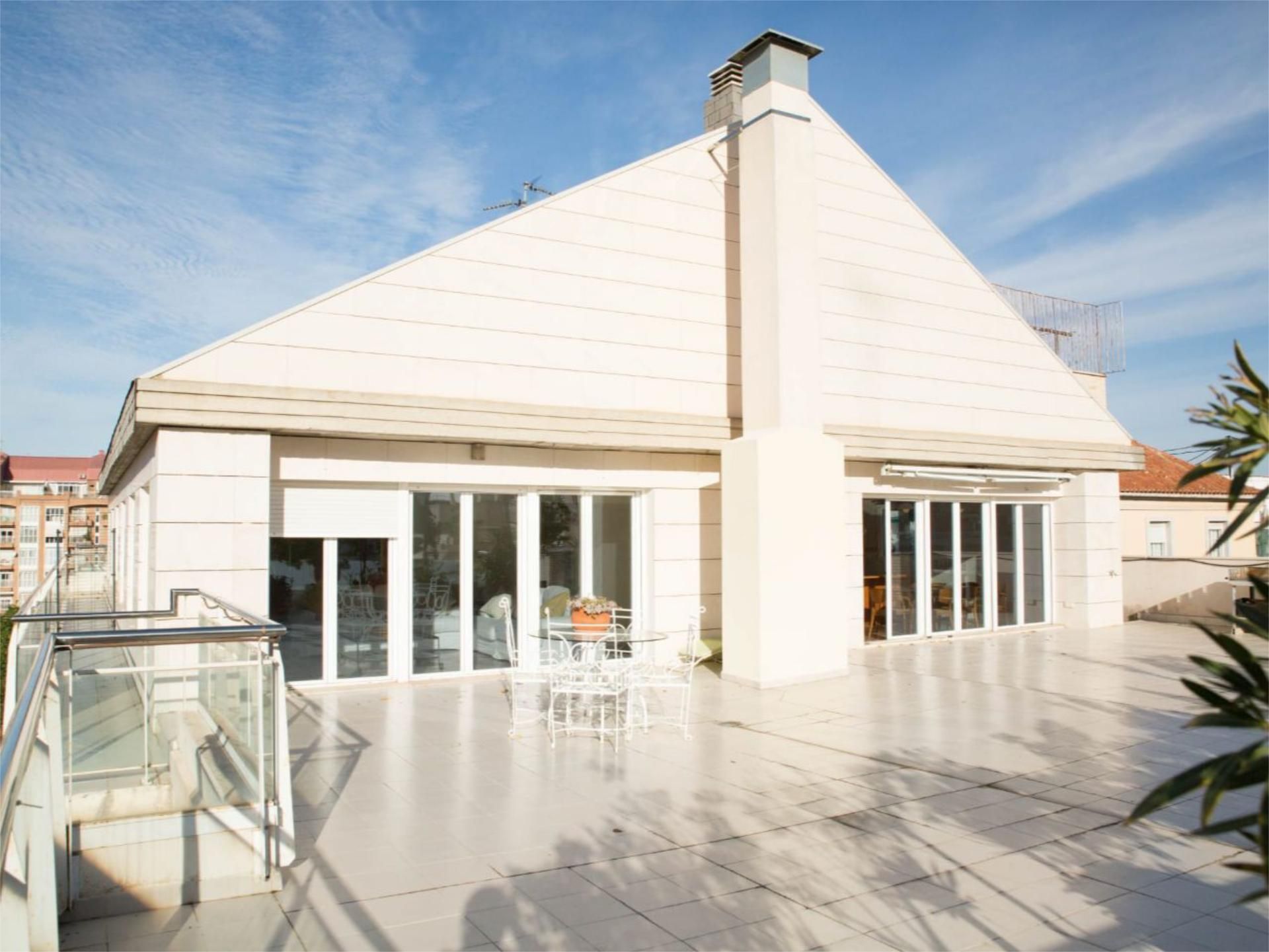 Flat for sale in Carrer D'astúries, 34, Penya - Roja - Avda. Francia Terrace of Flat for sale in Valencia Capital with Air Conditioner, Terrace and Balcony