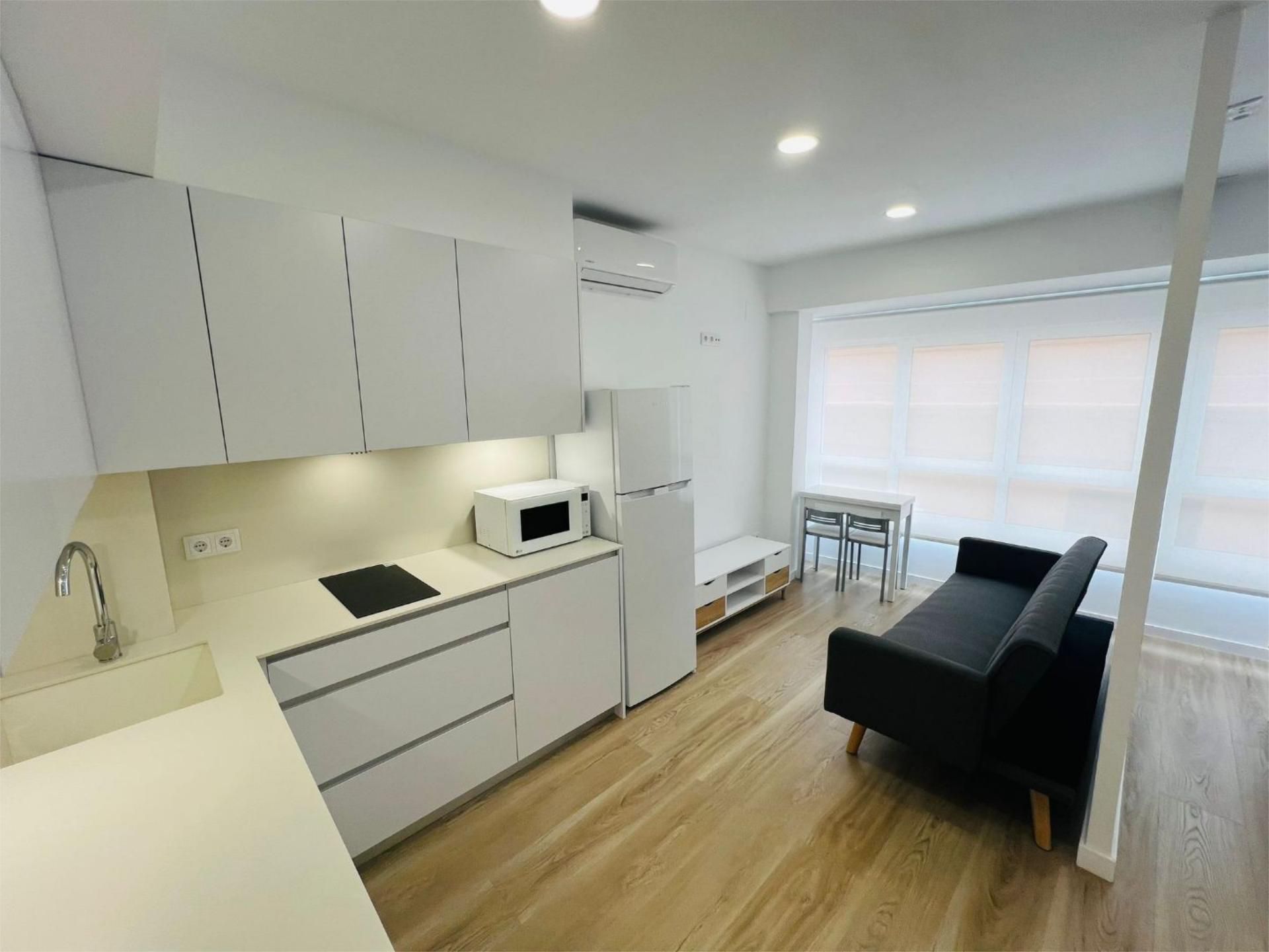 Pis de lloguer a Carrer d'Enmig, 23, Casco Histórico Cuina de Pis de lloguer en Castellón de la Plana / Castelló de la Plana amb Aire condicionat, Calefacció i Parquet