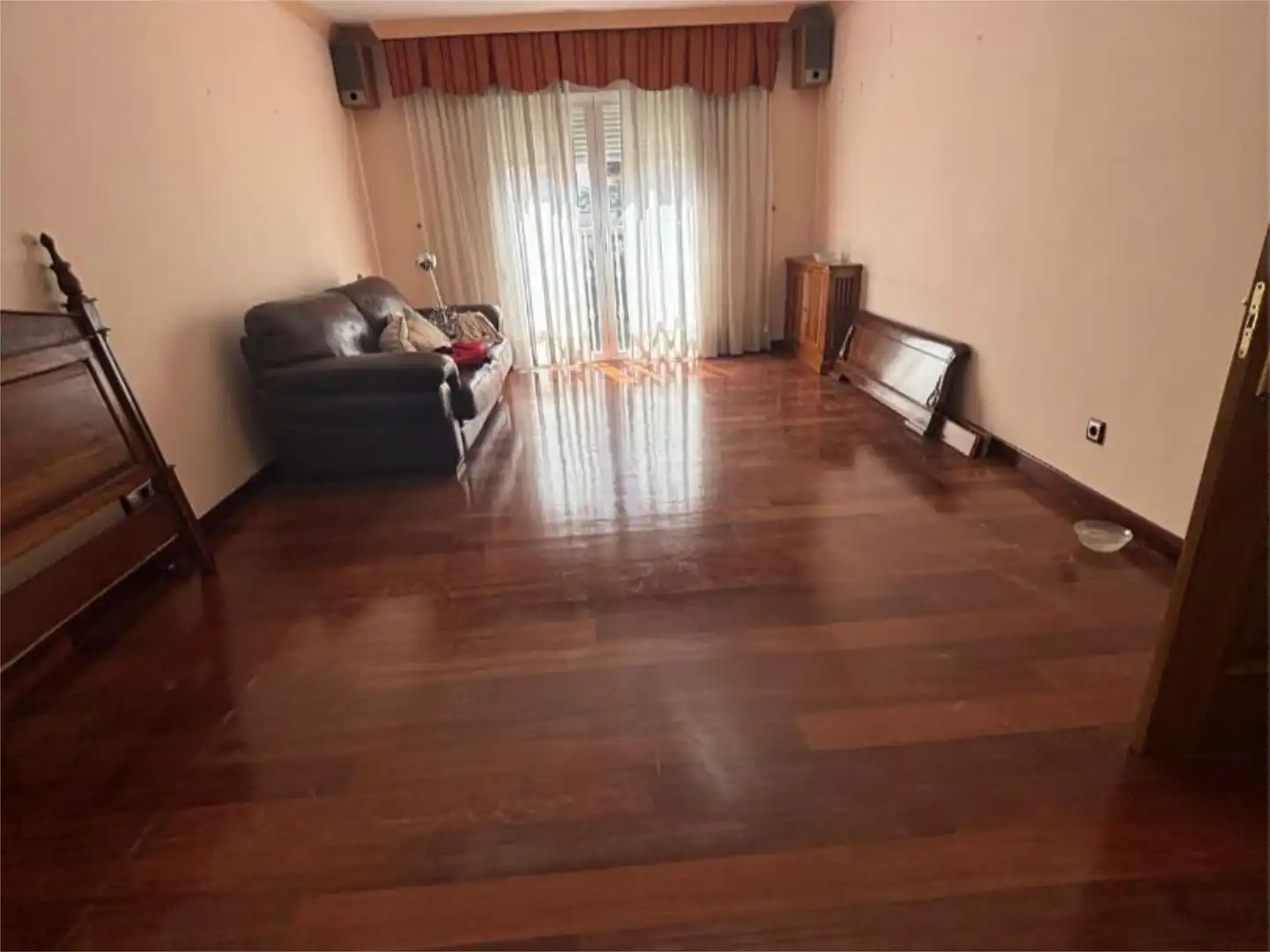 Pis en venda a Ronda Ciruela, 6, Centro - Plaza Mayor Sala d'estar de Pis en venda en Ciudad Real amb Aire condicionat, Calefacció i Parquet