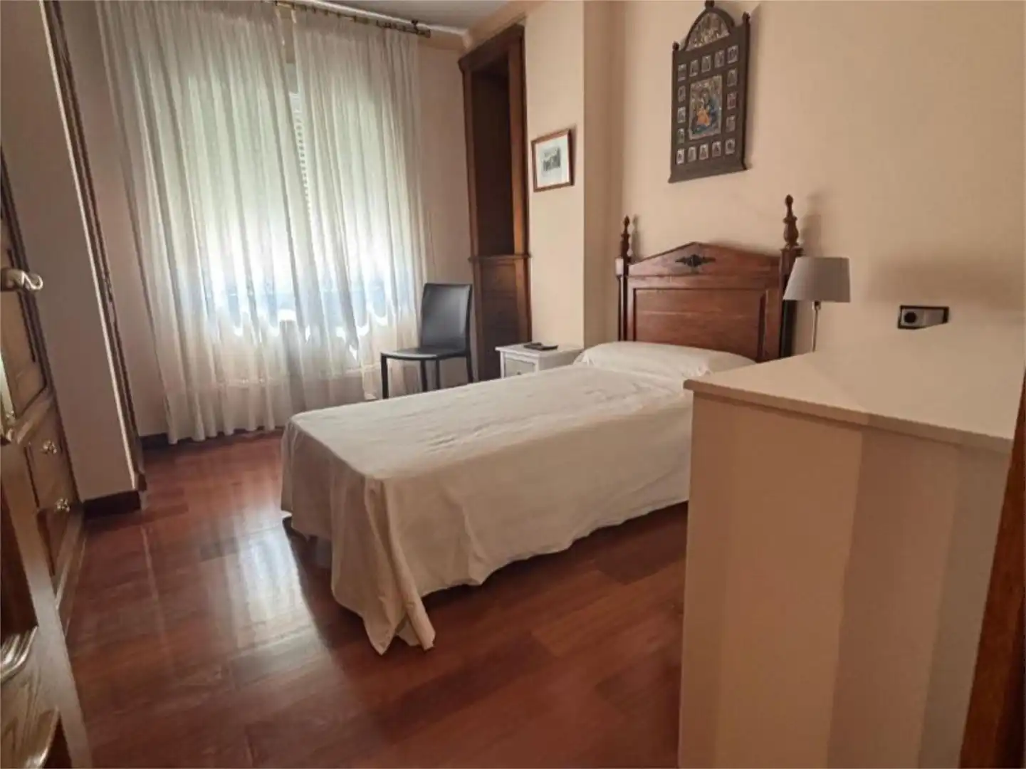 Pis en venda a Ronda Ciruela, 6, Centro - Plaza Mayor Dormitori de Pis en venda en Ciudad Real amb Aire condicionat, Calefacció i Parquet