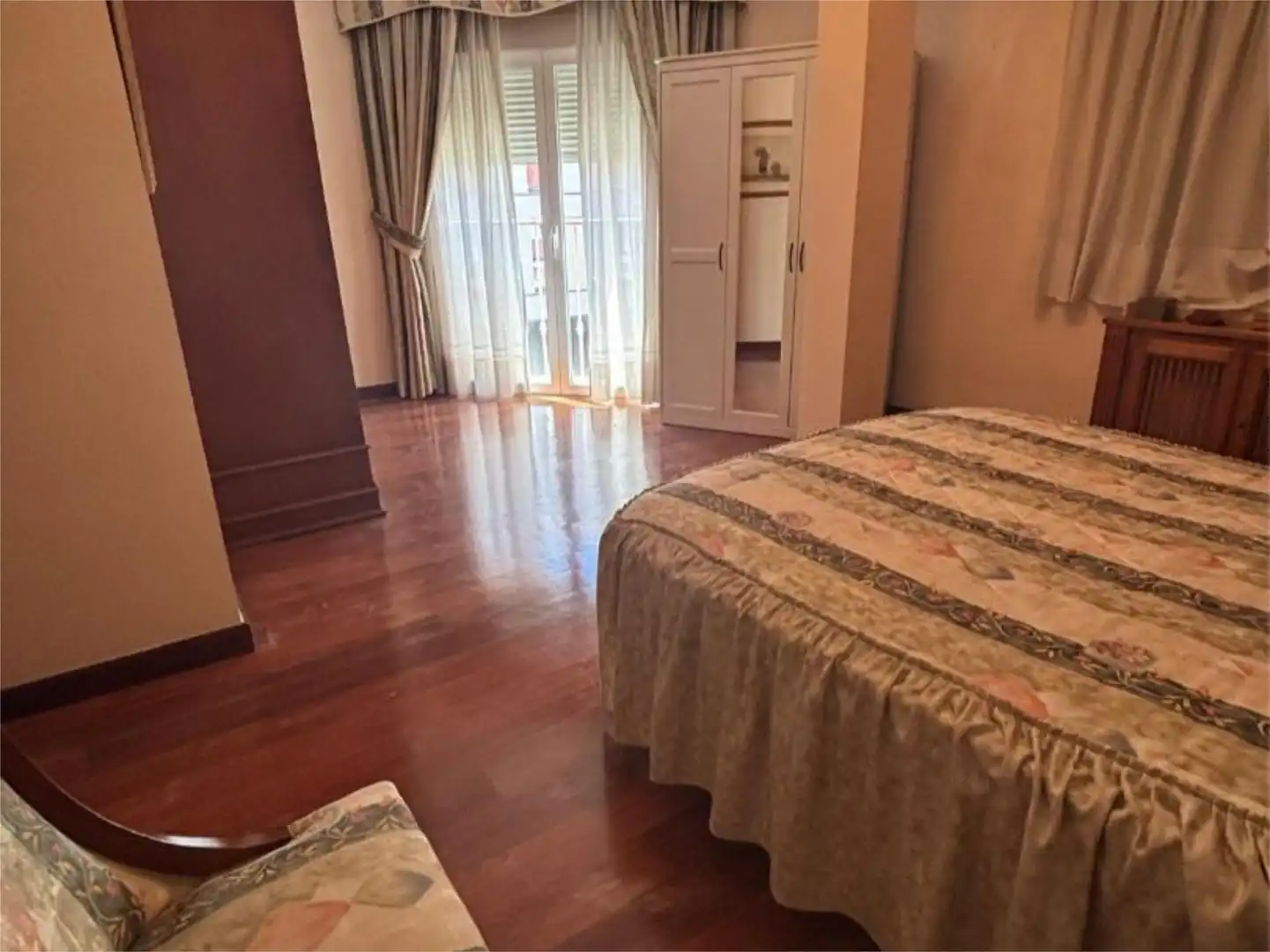 Pis en venda a Ronda Ciruela, 6, Centro - Plaza Mayor Dormitori de Pis en venda en Ciudad Real amb Aire condicionat, Calefacció i Parquet
