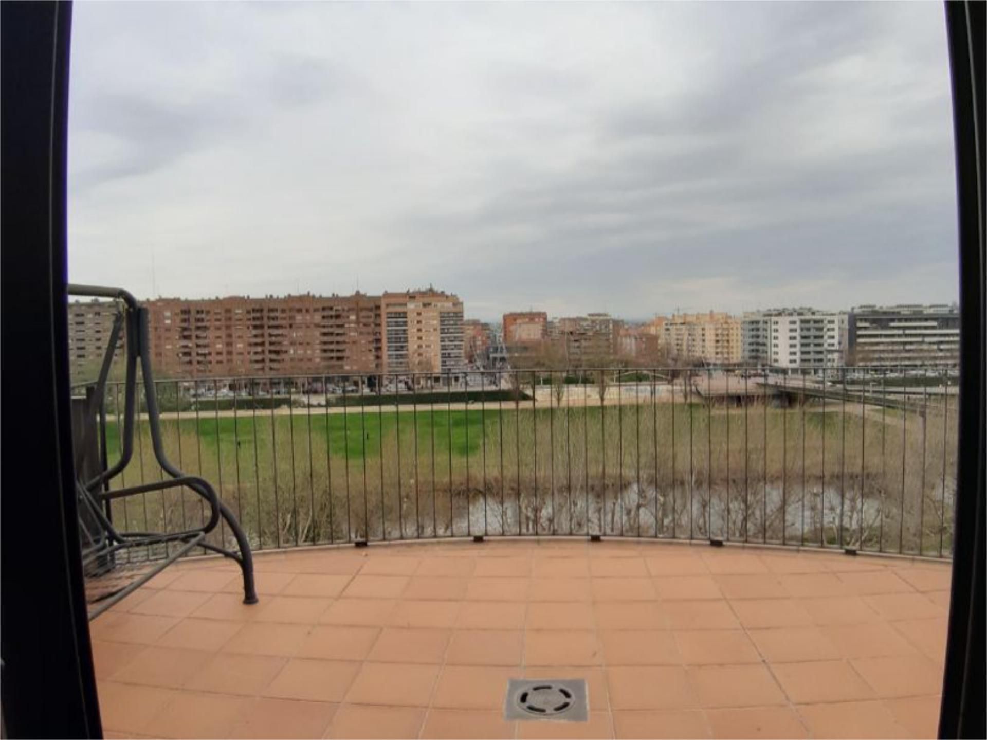 Terrace of Attic to rent in  Lleida Capital  with Air Conditioner, Heating and Parquet flooring