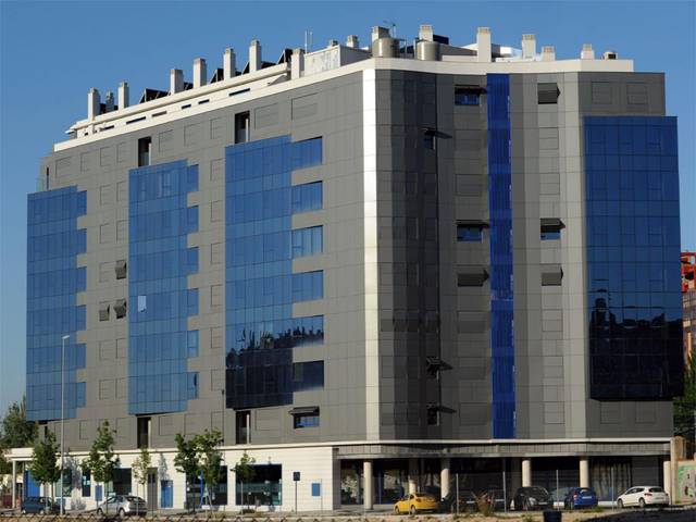 Piso en Alquiler en Calle de Boston, 2 en Ciudad de la Comunicación - Arco Ladrillo