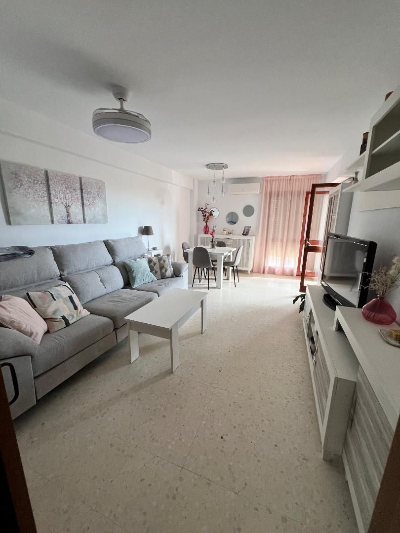 Flat for sale in Calle Castellar, 21, Centro Living room of Flat for sale in Puerto Real with Air Conditioner, Terrace and Storage room