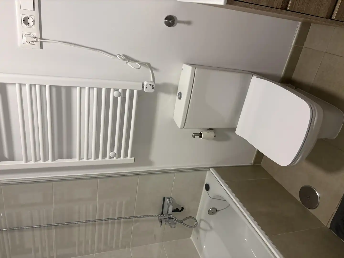 Badezimmer von Wohnung zur untervermieten in Móstoles mit Klimaanlage, Heizung und Schwimmbad