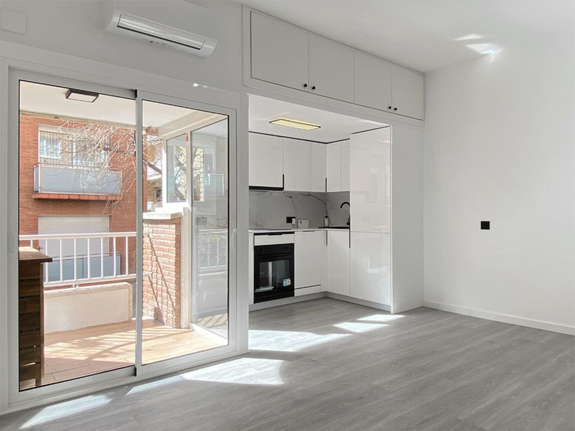 Flat for sale in Carrer Major de Sarrià, 36, Sarrià Kitchen of Flat for sale in Barcelona Capital with Air Conditioner and Balcony