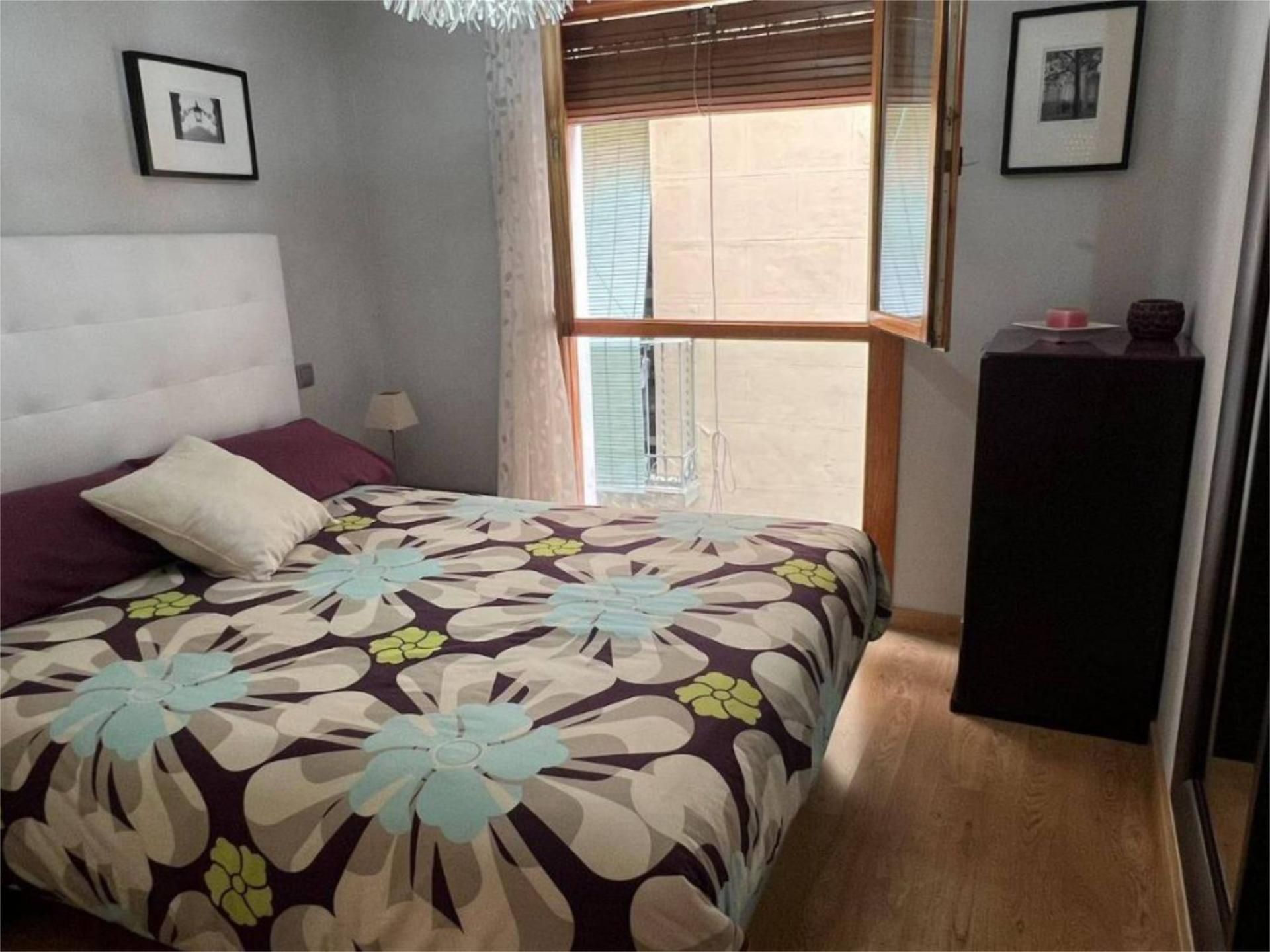 Pis de lloguer a Avenida de Navarra, 1, Barrio del Ave Dormitori de Pis de lloguer en Zaragoza Capital amb Aire condicionat, Calefacció i Moblat