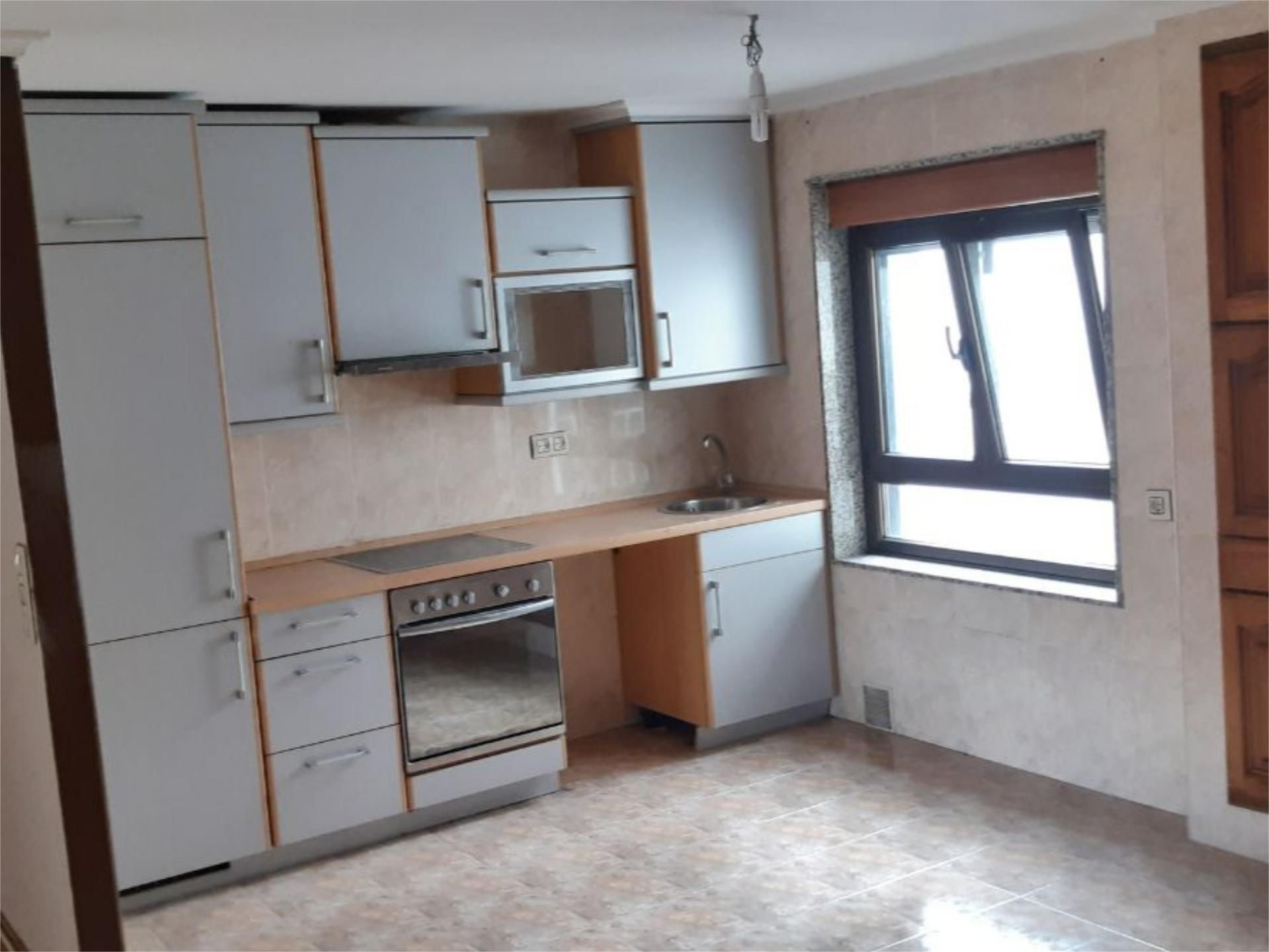 Pis de lloguer a Calle Mariano Menéndez Valdés, 13, Laviana Cuina de Pis de lloguer en Laviana