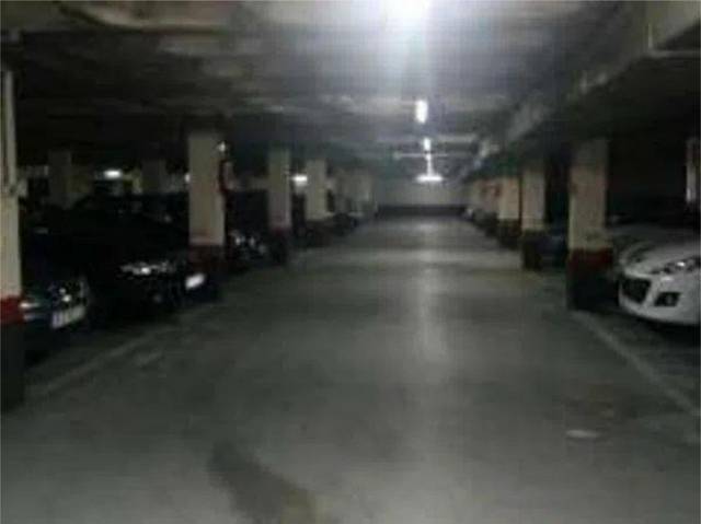 Garaje en Alquiler en Descubridores - Escritores