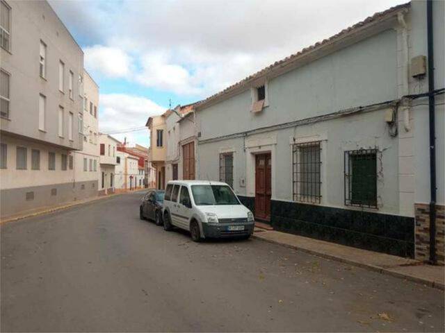 Casa-chalet en Venta en La Gineta