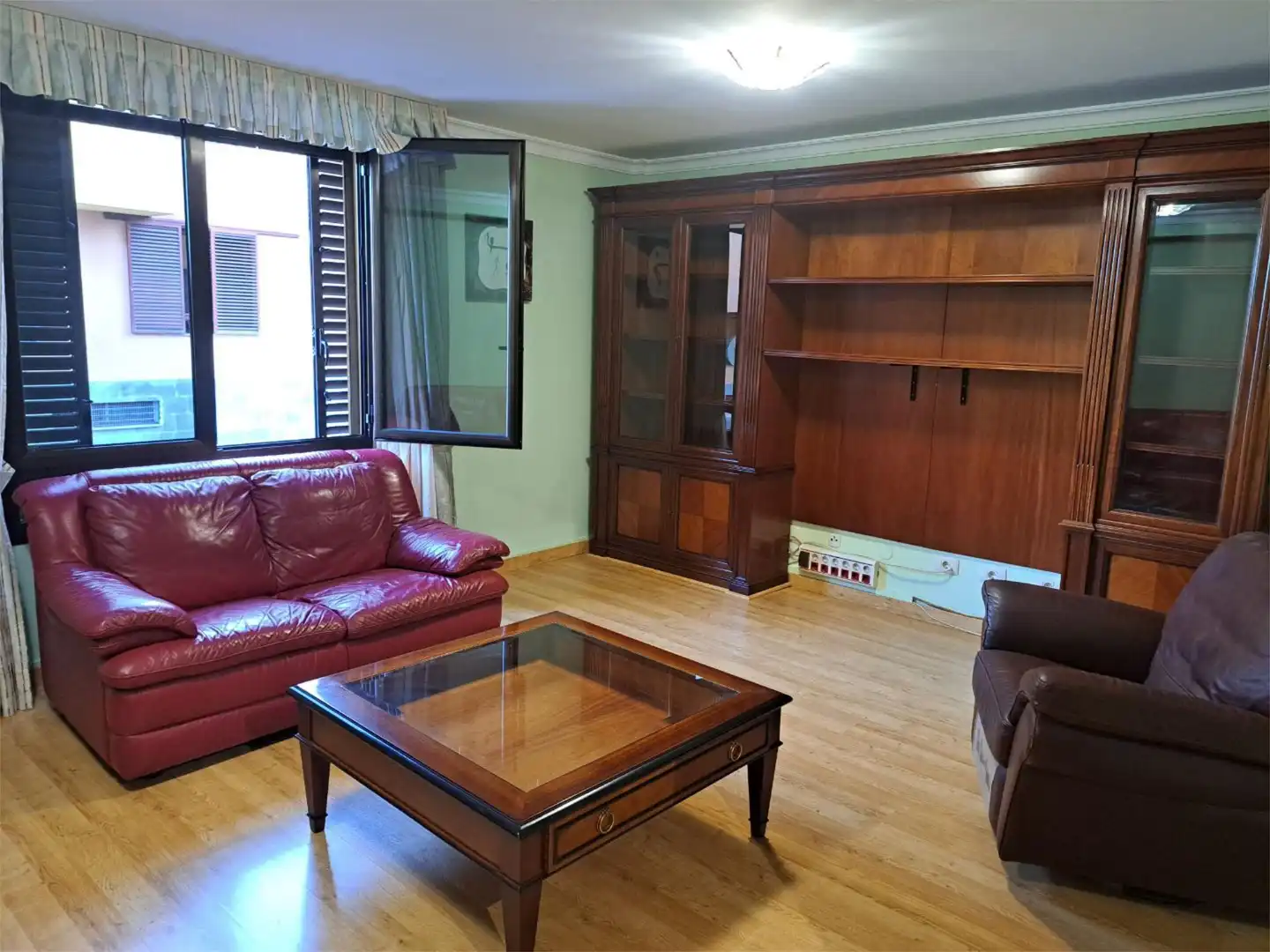 Pis en venda a Calle Pino Ojeda Pintora-Poeta, 4, Tamaraceite Sala d'estar de Pis en venda en Las Palmas de Gran Canaria amb Parquet, Terrassa i Traster