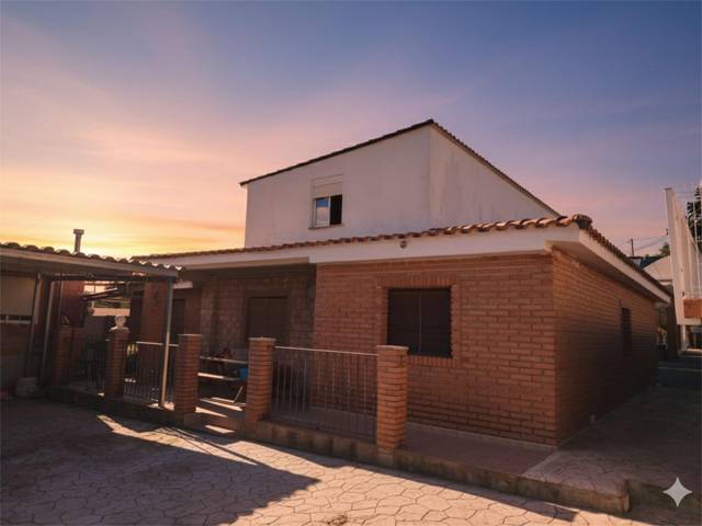 Casa-chalet en Venta en Carrer 1, 132 en Alberic