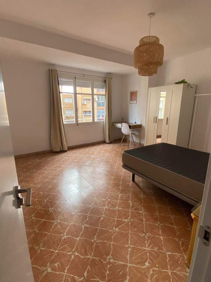 Pis per a compartir a Carrer Pizarro, 7, Centro Urbano Dormitori de Pis per a compartir en Villajoyosa / La Vila Joiosa amb Calefacció, Terrassa i Moblat