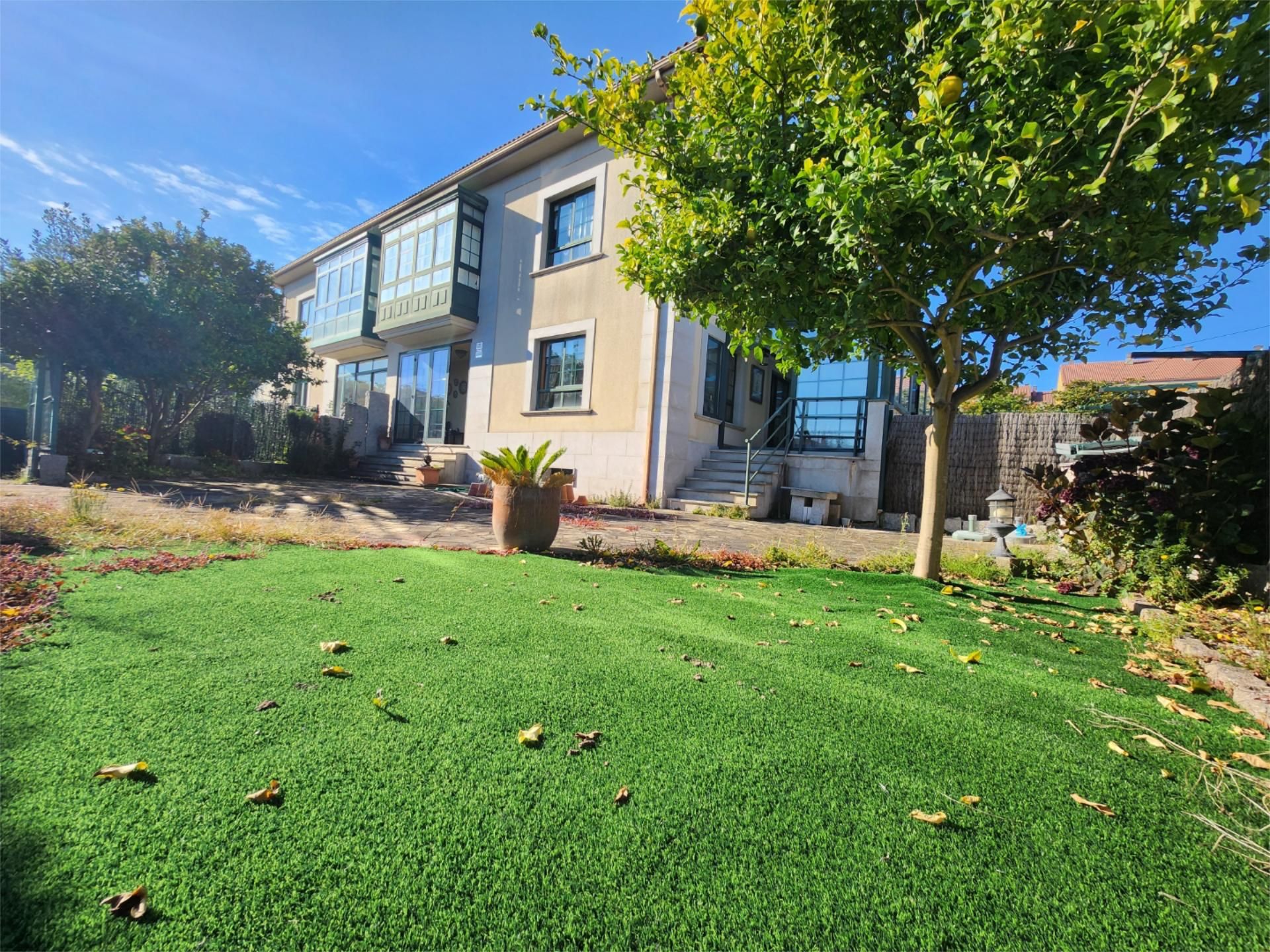 House or chalet for sale in Estra de Zapateira, 55, Elviña - A Zapateira Exterior view of House or chalet for sale in A Coruña Capital with Air Conditioner, Terrace and Balcony