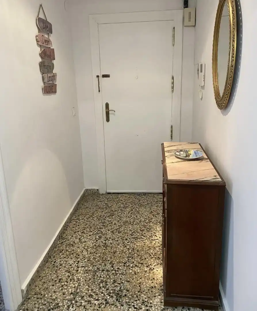 Habitació a Calle Francisco Carratalá Cernuda, 26, Campoamor Apartament per a compartir en Alicante / Alacant amb Moblat