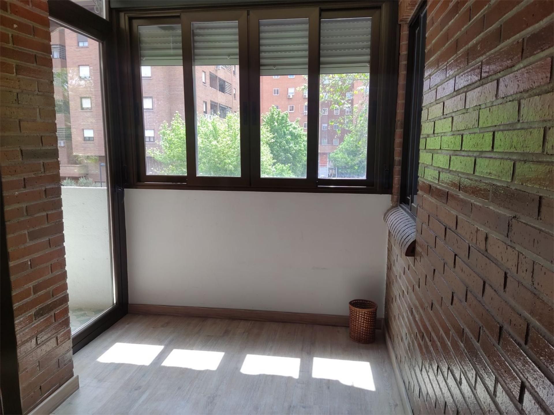 Flat to rent in Calle de Yugoslavia, 10, El Carrascal