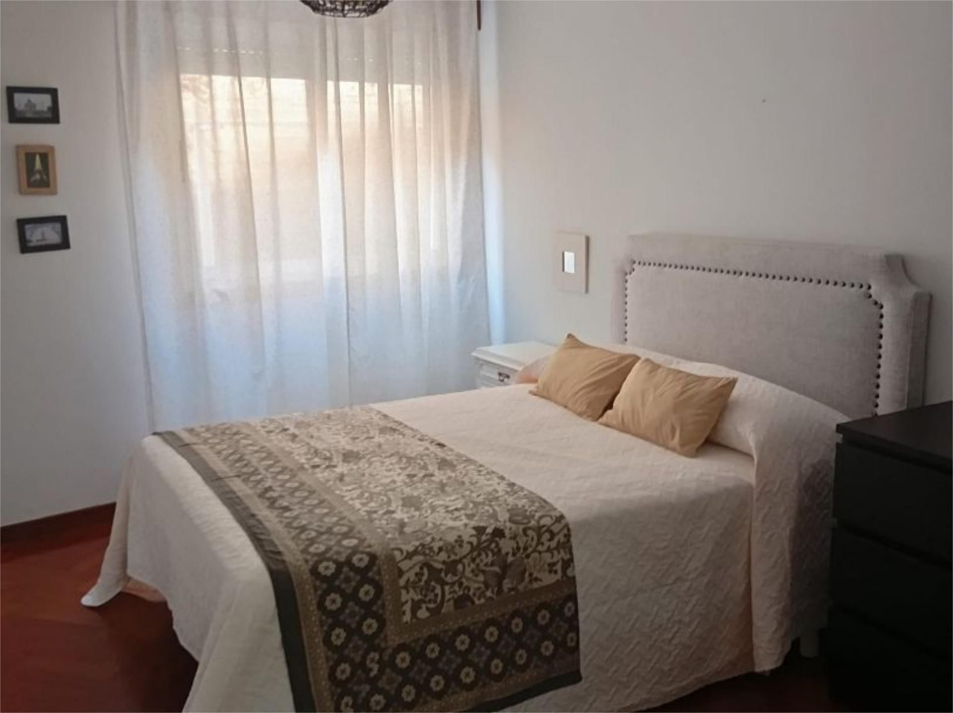Bedroom of Flat for sale in Muros  with Heating, Parquet flooring and Furnished