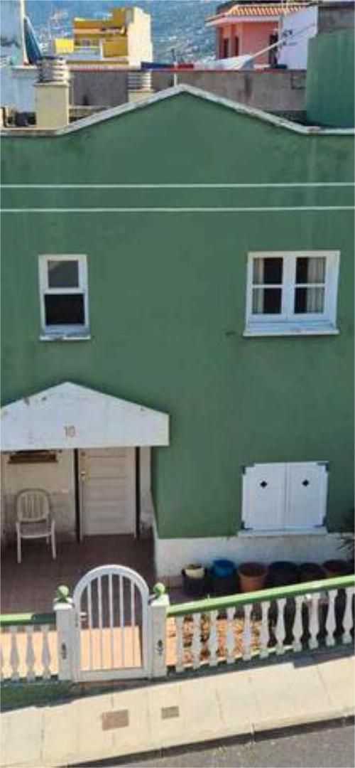 Vista exterior de Casa o xalet en venda en Los Realejos amb Jardí privat i Terrassa