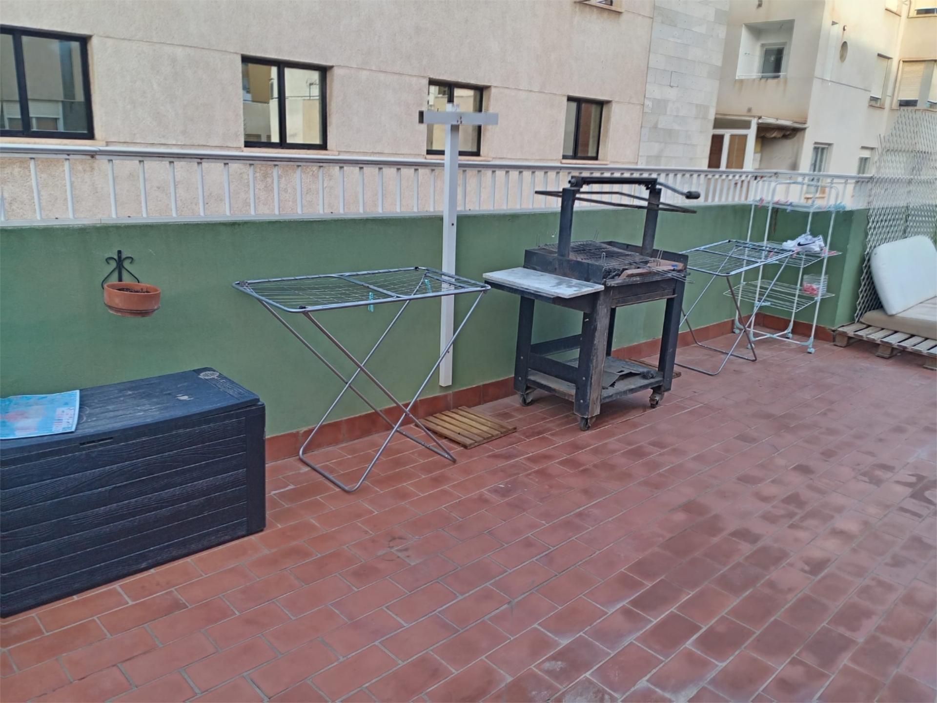 Àtic per a compartir a Calle Rodrigo Vivas Miras, 8, Ciudad Jardín - Tagarete - El Zapillo Terrassa de Àtic per a compartir en Almería Capital amb Terrassa, Moblat i Rentadora