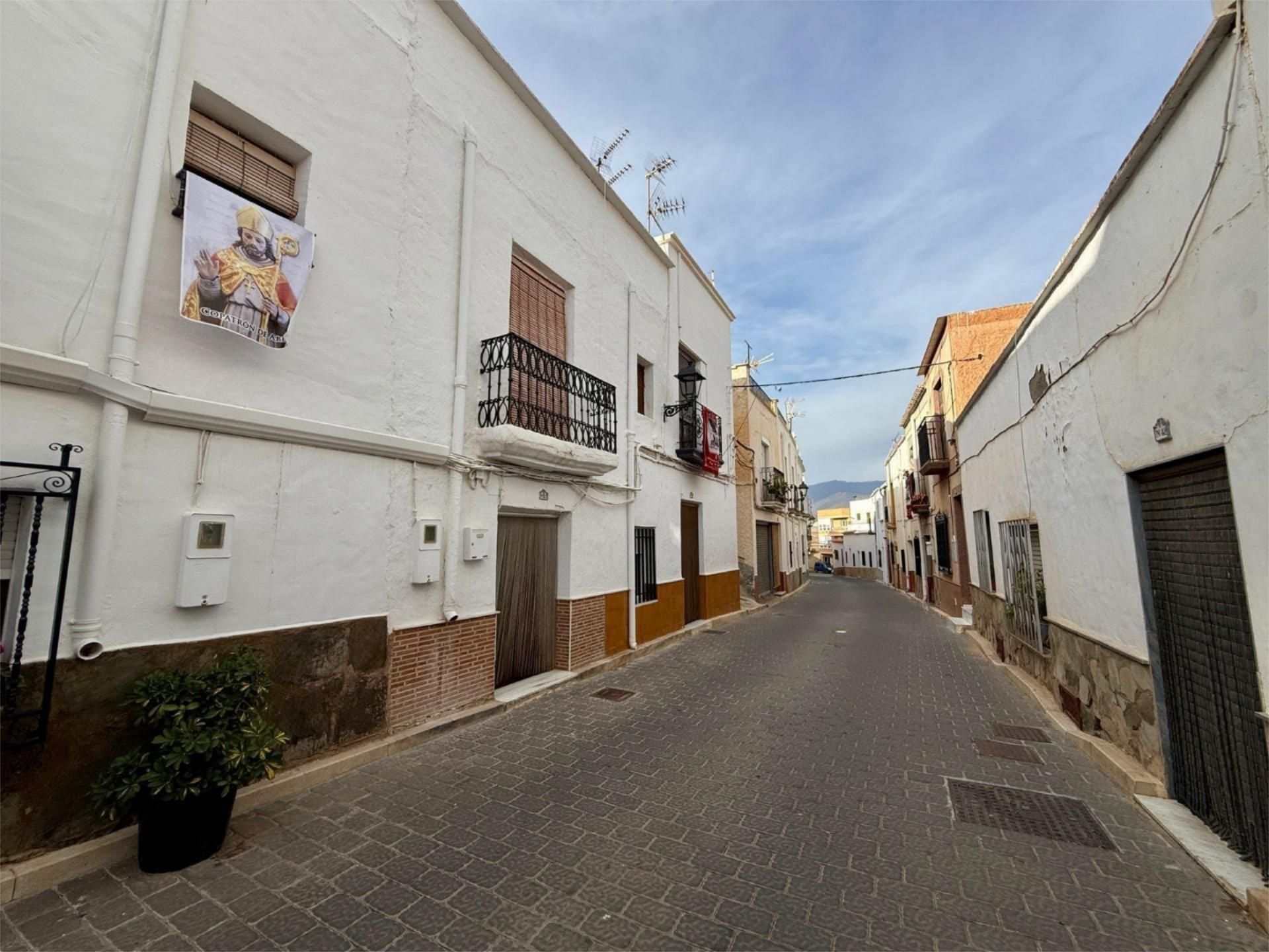 Casa adosada en venta en Calle Real, 57, Abla Vista exterior de Casa adosada en venta en Abla con Terraza, Amueblado y Horno