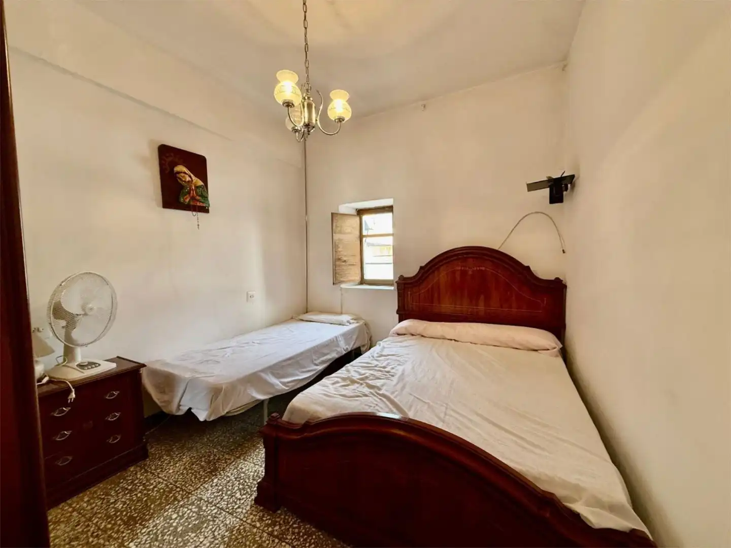 Schlafzimmer von Einfamilien-Reihenhaus zum Verkauf in Abla mit Terrasse, Möbliert und Ofen