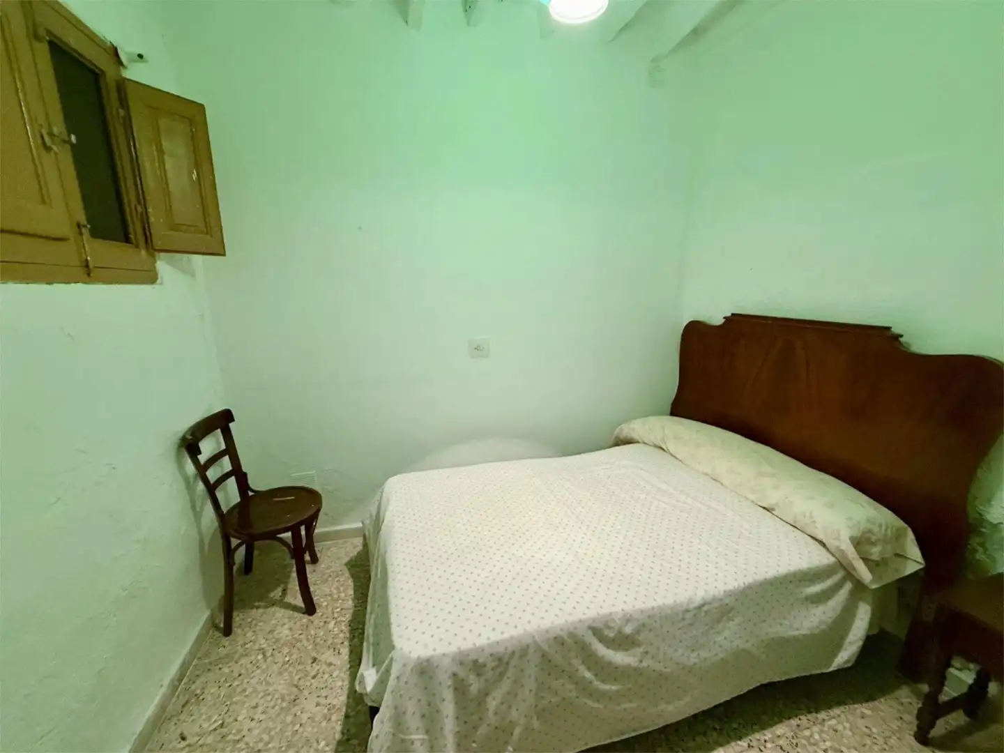 Schlafzimmer von Einfamilien-Reihenhaus zum Verkauf in Abla mit Terrasse, Möbliert und Ofen