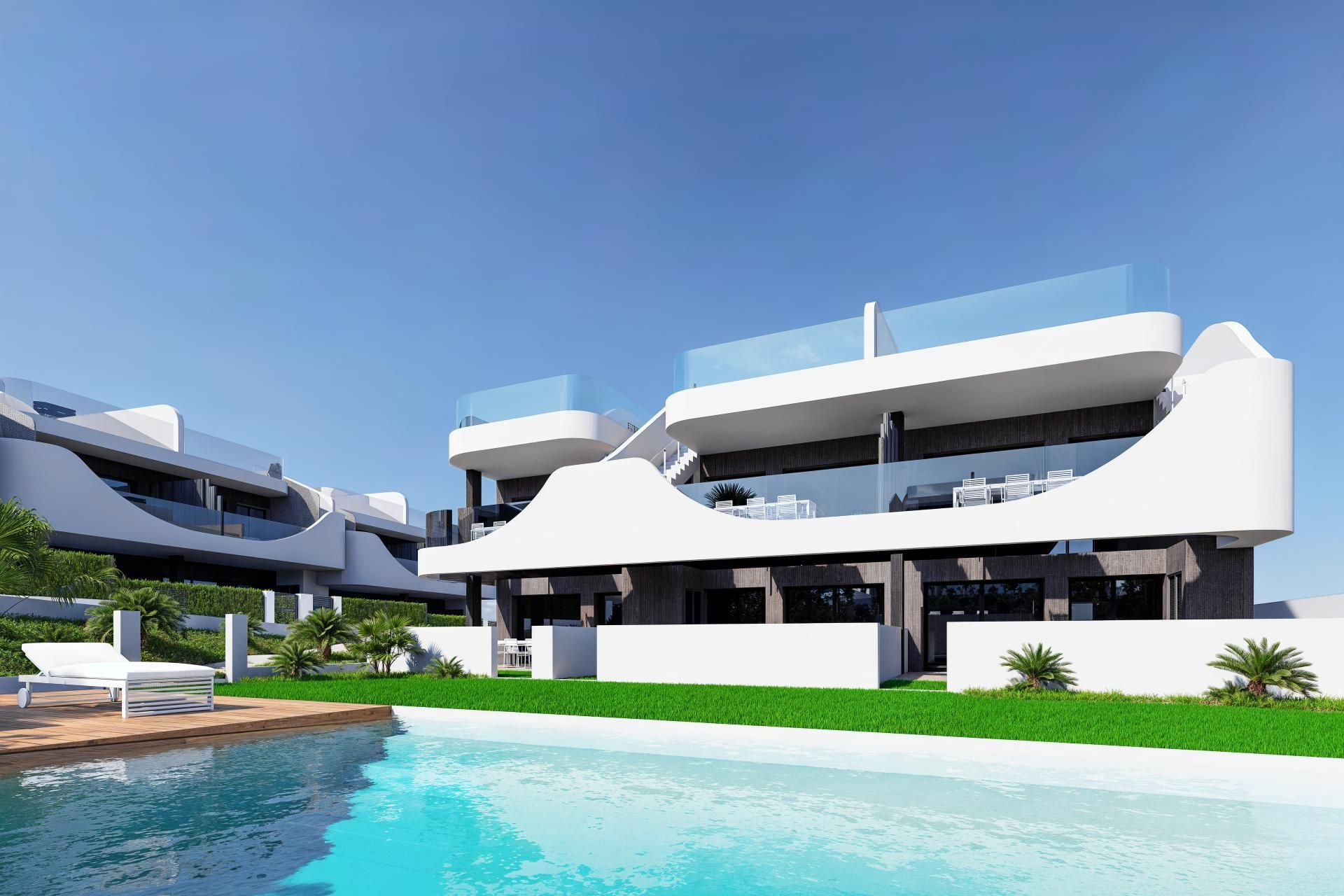 Vista exterior de Planta baixa en venda en San Miguel de Salinas amb Jardí privat, Terrassa i Traster