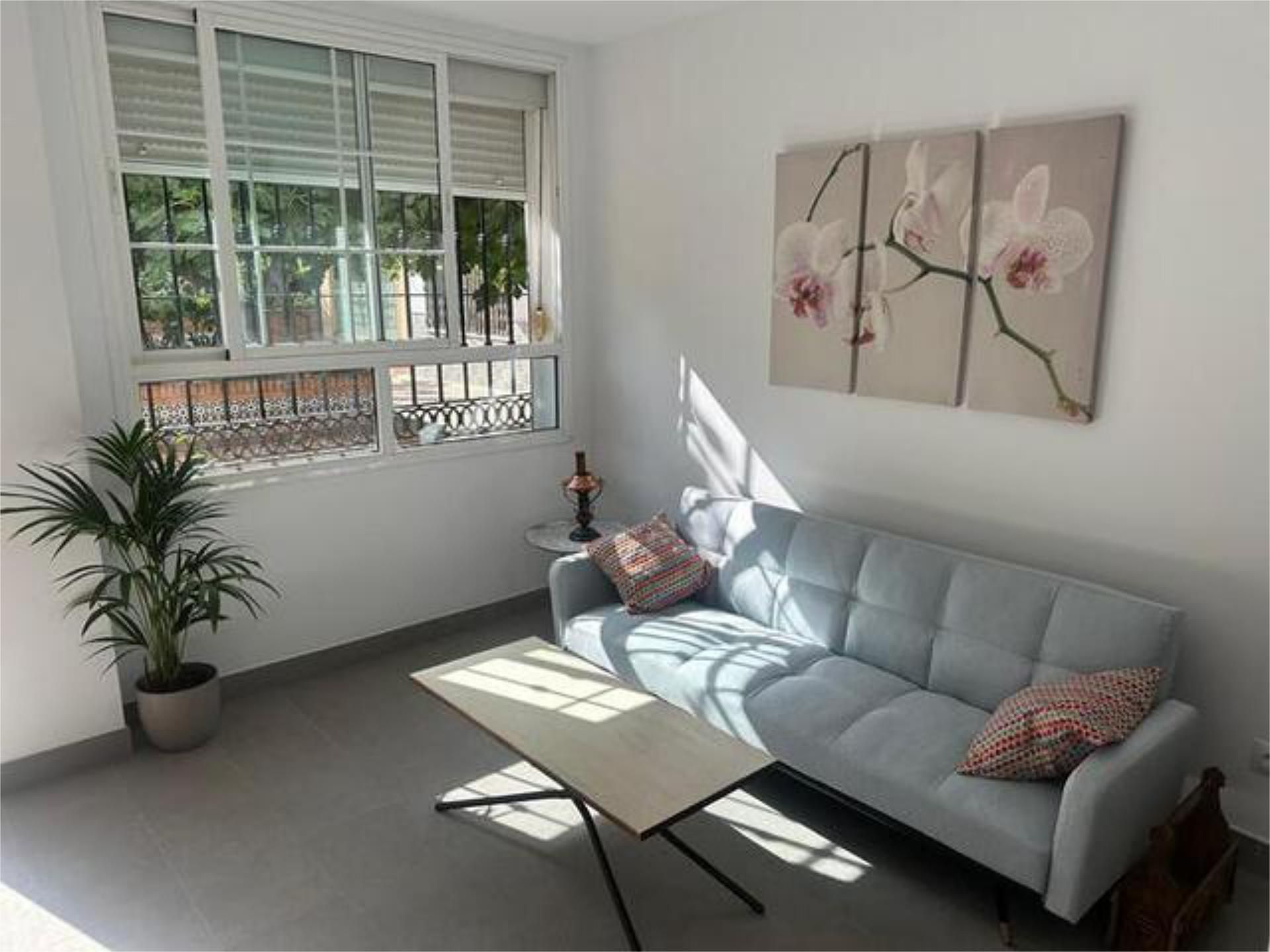 Bedroom of Study to rent in Estepona
