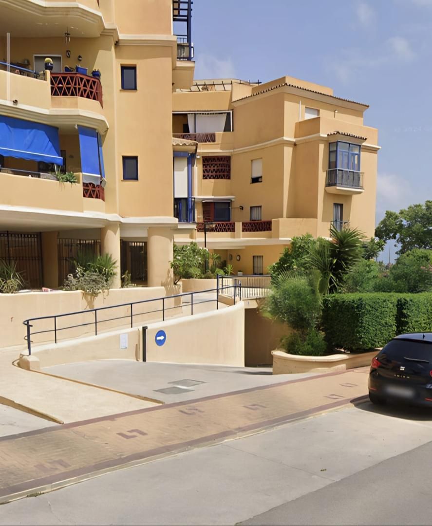 Vista exterior de Garaje de alquiler en Málaga Capital