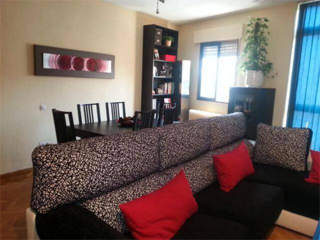 Piso en Alquiler en Puerta del Ángel