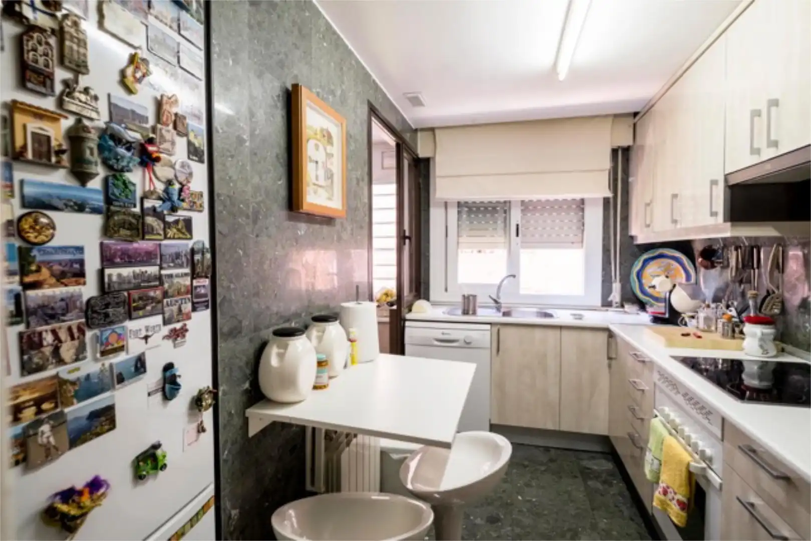 Kitchen of Flat for sale in Pozuelo de Alarcón  with Air Conditioner, Swimming Pool and Balcony