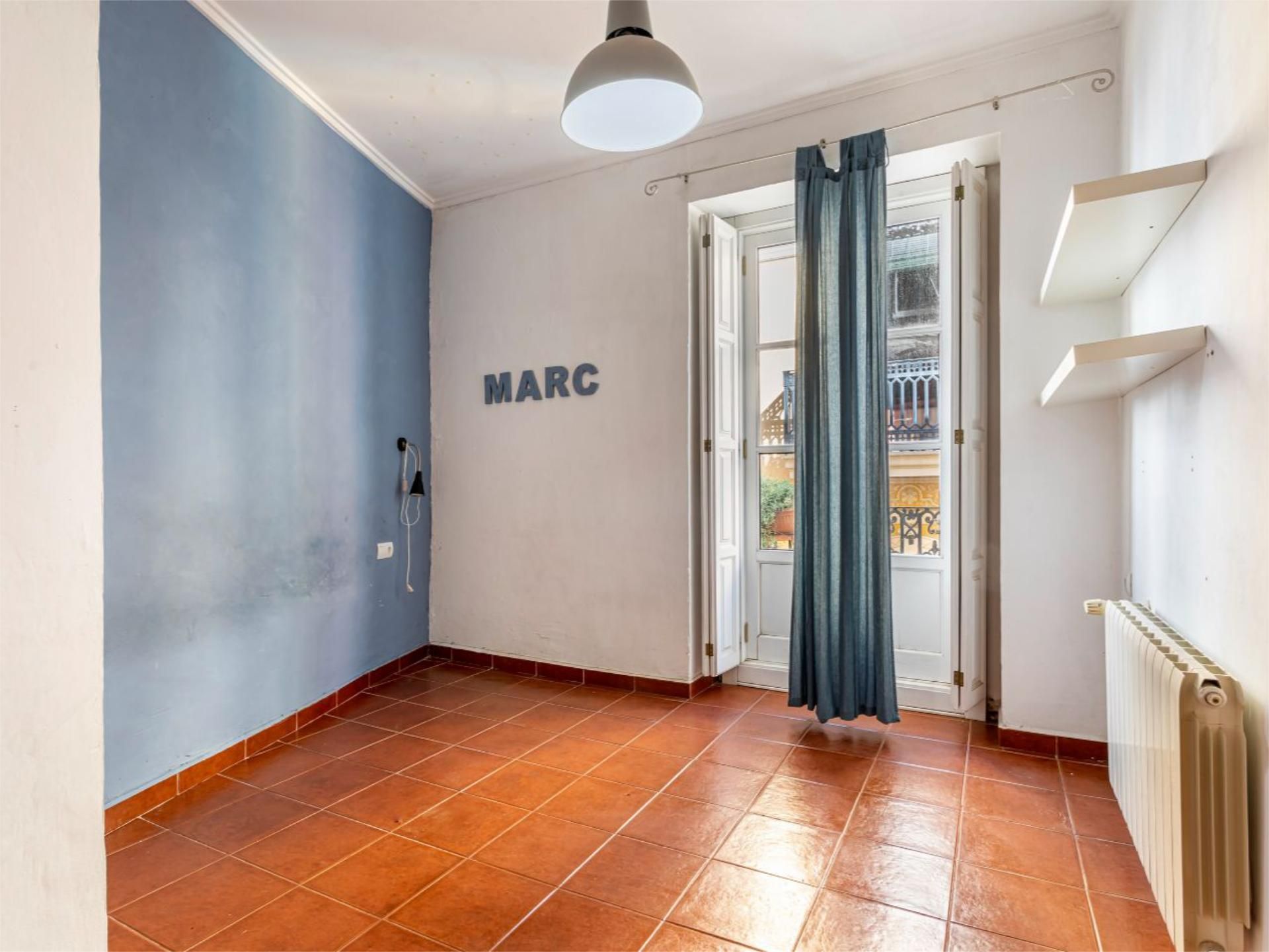 Bedroom of Flat for sale in  Valencia Capital  with Balcony