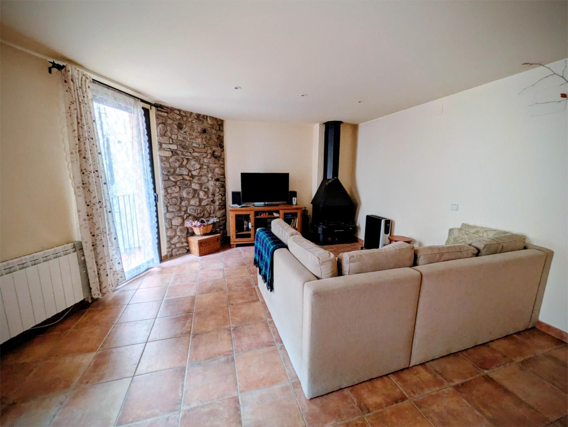 Flat for sale in B-402, 1, La Pobla de Lillet Living room of Flat for sale in La Pobla de Lillet with Heating, Storage room and Washing machine