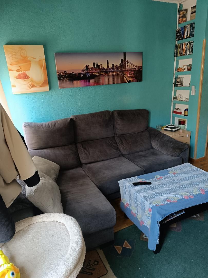 Sala d'estar de Pis en venda en  Madrid Capital amb Aire condicionat i Balcó