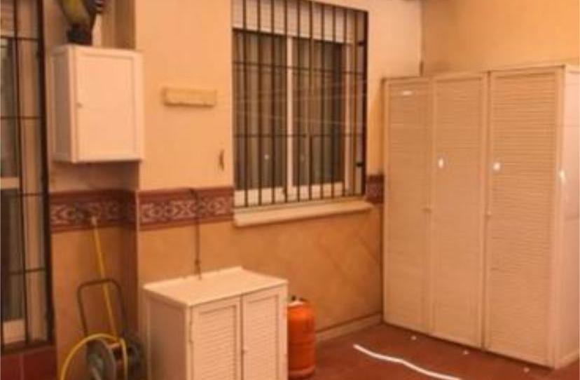 Foto 1 de Casa adosada de alquiler en Coria del Río, Sevilla