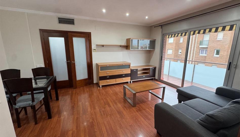 Foto 1 de Piso de alquiler en Carrer de Mossèn Jacint Verdaguer, 129, Can Farrerons, Barcelona